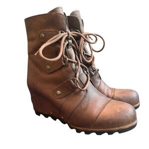 Sorel Womens Joan of Arctic Boot Size 10 Tan Leather Wedge Heel Lace Up Bootie